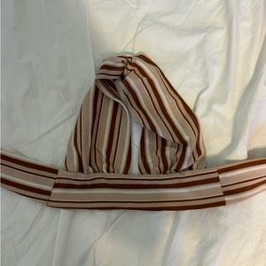 Going out tie on top